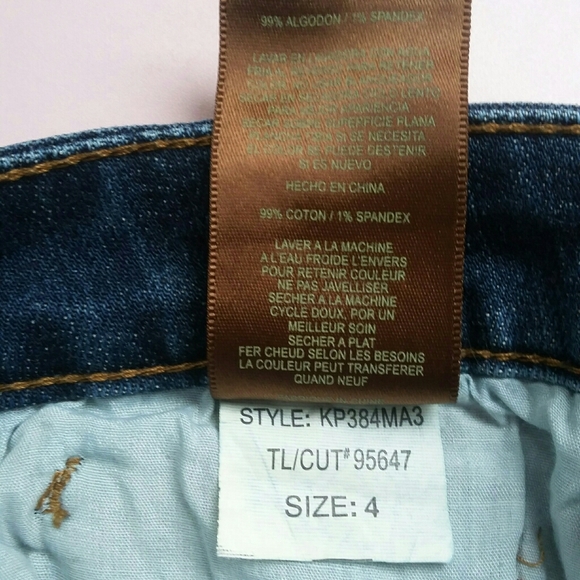 Kut from the Kloth Reese Angle Straight Leg Size 4 - Picture 7 of 7